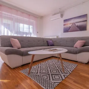 apartman-monte-grande.pula-hotels.org/