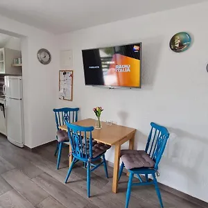 apartman-dado-cres.primorje-gorskikotar.com/